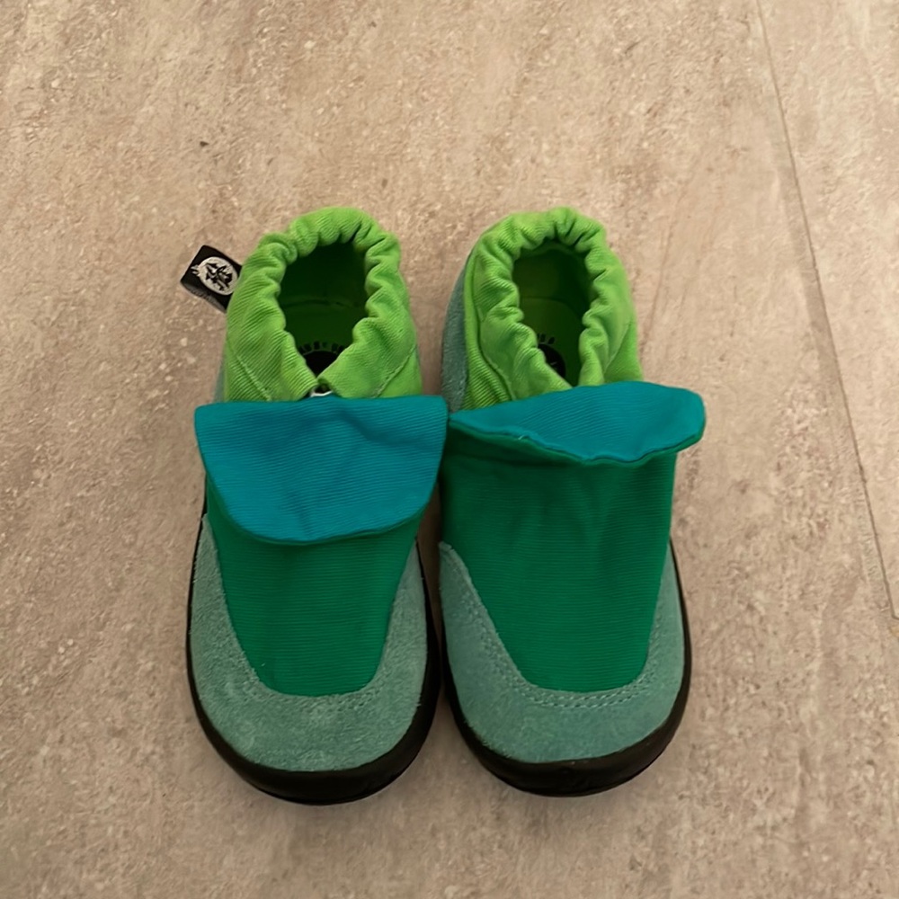 PaperKrane shoes from Australia. Never worn, size EU 25